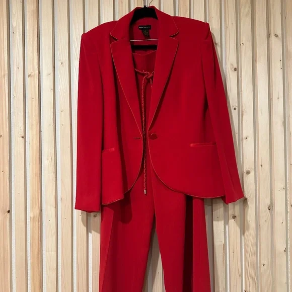 Grace Dane Lewis Red Suit Size 16 - Picture 1 of 9